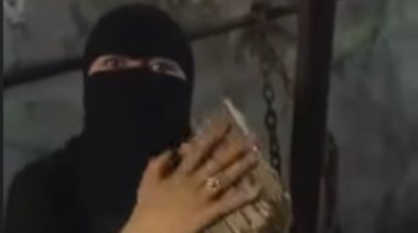 السيدة محل الواقعة المتداولة على مواقع التواصل الاجتماعي