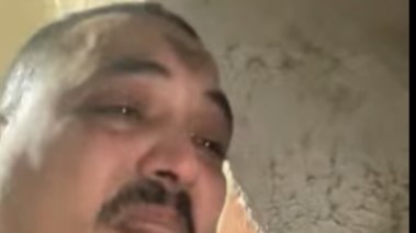 انهيار اب نجله تحت انقاض عقار السيدة المنهار