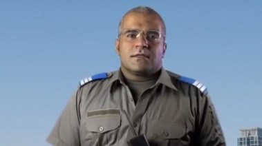 الفنان الكويتي محمد عاشور يُقلد إفيخاي أدرعي