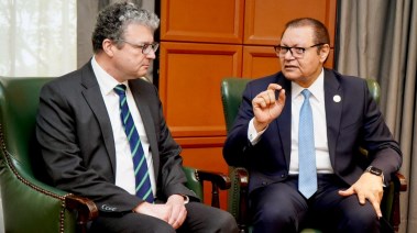 الدكتور أحمد طه رئيس الاعتماد والرقابة الصحية