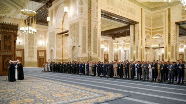 أداء صلاة العيد في مسجد مصر