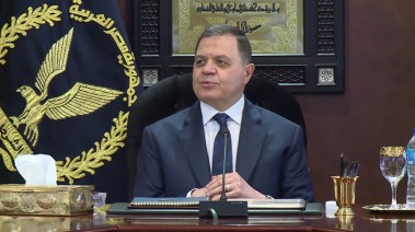  وزير الداخلية اللواء محمود توفيق