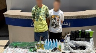 جانب من المضبوطات مع عنصريين إجراميين