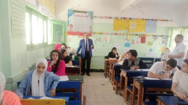 طلاب الصف الثالث الإعدادي