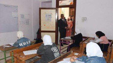 طلاب الصف الثالث الإعدادي