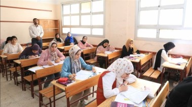 طالبات الصف الثالث الثانوي