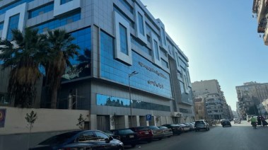 غرق طفل أمام كافتيريا "قناة السويس" بغرب بورسعيد.. حالته حرجة ومحاولات مكثفة لإنقاذه في مستشفى السلام