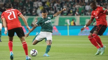  الأهلي وبالميراس في لقاء سابق