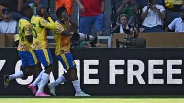 صن داونز ضد دورتموند