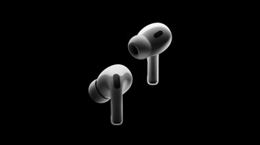 سماعات AirPods 