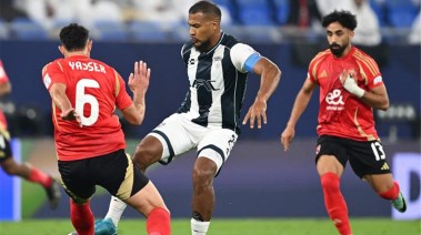 الأهلي وباتشوكا في لقاء سابق