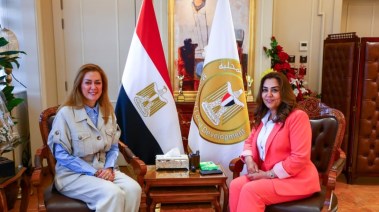 وزيرة التنمية المحلية والمدير التنفيذي للأكاديمية الوطنية للتدريب