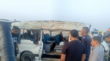 انقلاب سيارة ميكروباص قبل كارتة دهشور