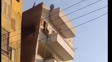 جانب من فيديو لإنهيار لعقار مكون من 5 طوابق