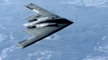 قاذفات الشبح B-2