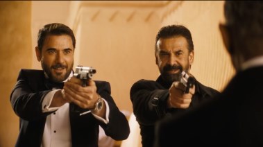 تفاصيل برومو فيلم "The Seven Dogs"
