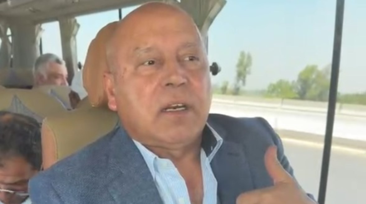 الفريق كامل الوزير وزير النقل والمواصلات الفريق كامل الوزير وزير النقل والمواصلات