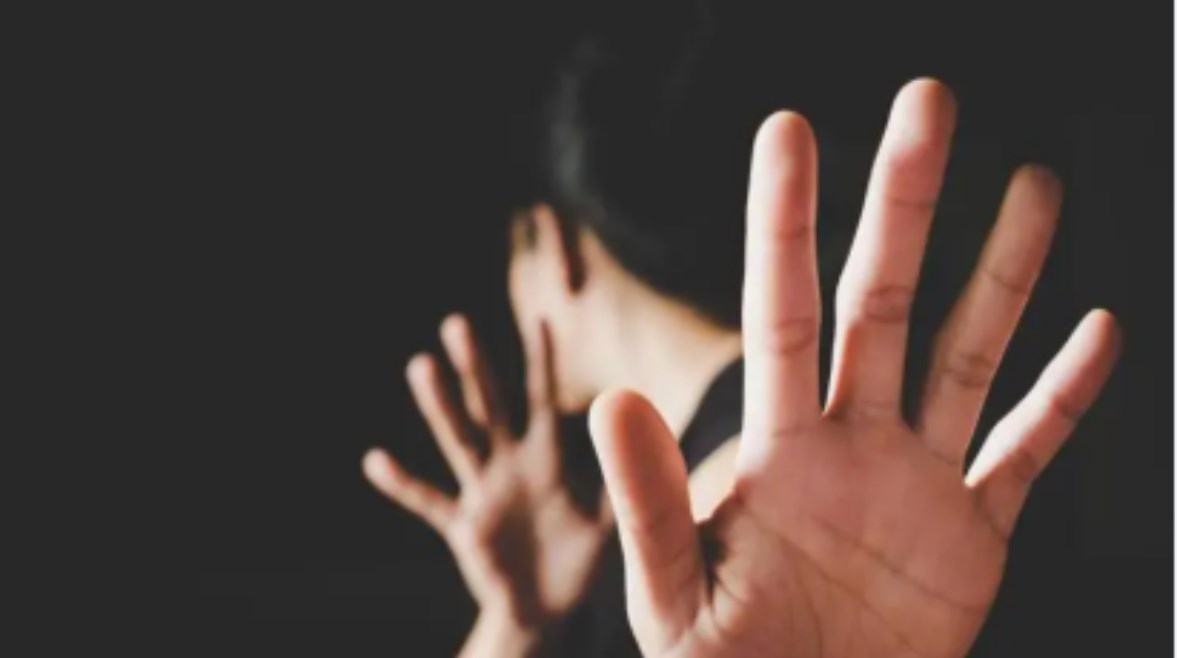 تحرش بفتاة تحرش بفتاة