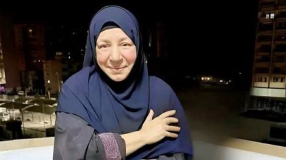 الفنانة عبلة كامل الفنانة عبلة كامل