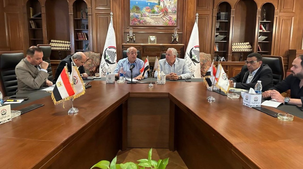 اجتماع أمانة المشروعات الصغيرة برئاسة المهندس محمد أمين الدخميسي اجتماع أمانة المشروعات الصغيرة برئاسة المهندس محمد أمين الدخميسي