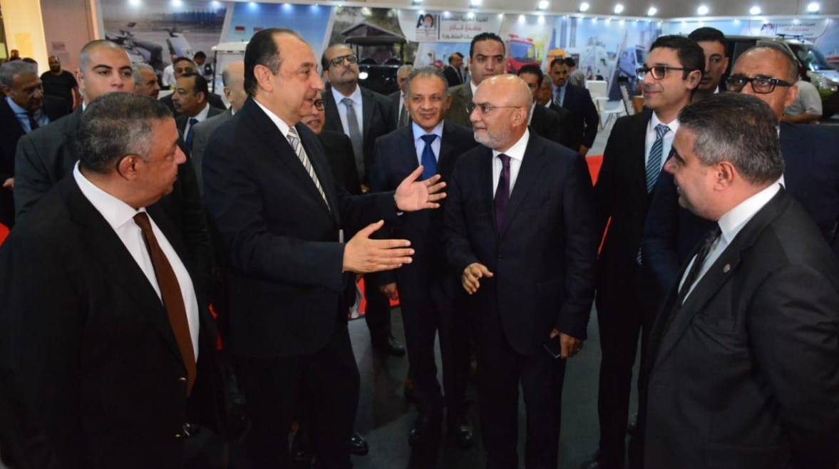 الوزير محمد شيمي مع أنكوش أرورا الوزير محمد شيمي مع أنكوش أرورا
