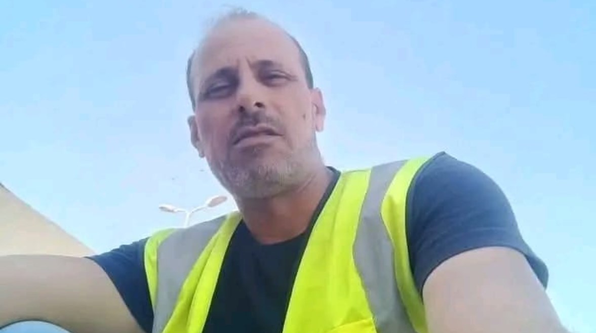 الشهيد خالد عبدالعال سائق شاحنة وقود العاشر من رمضان الشهيد خالد عبدالعال سائق شاحنة وقود العاشر من رمضان