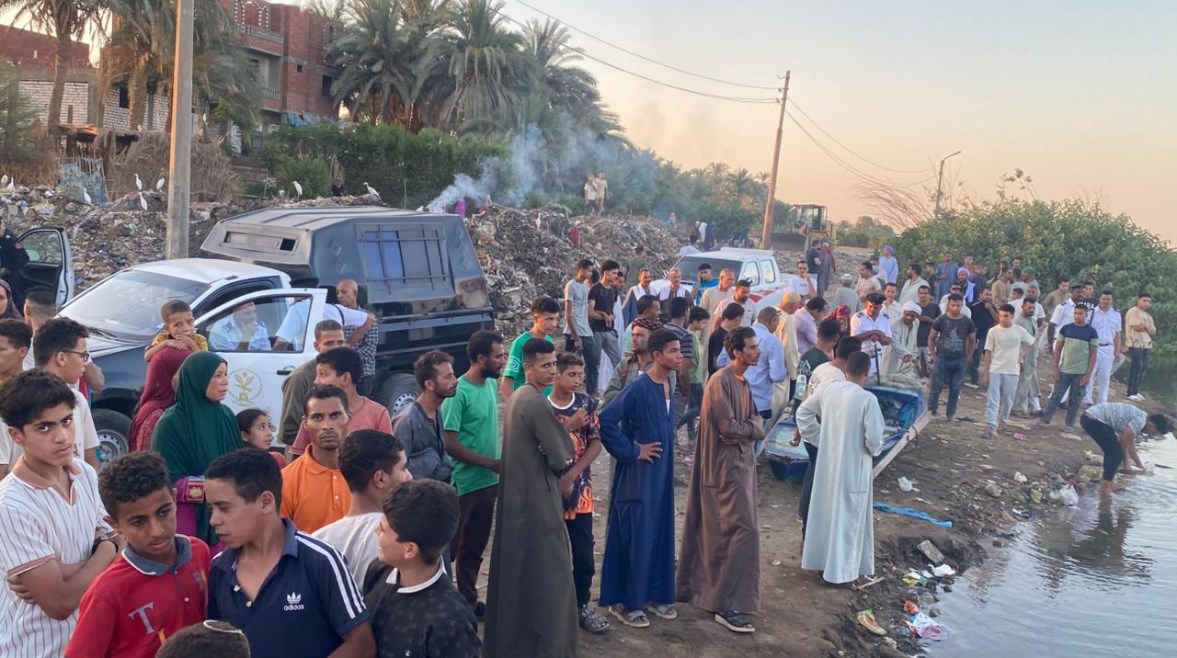 انتشال جثامين 3 طالبات غرقًا في نهر النيل بالمنيا انتشال جثامين 3 طالبات غرقًا في نهر النيل بالمنيا