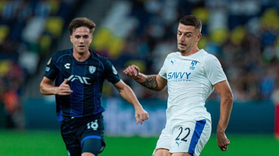 الهلال وباتشوكا الهلال وباتشوكا