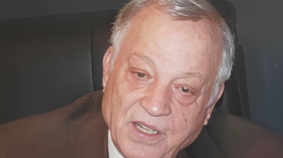 الكاتب الصحفي الراحل محمد عبد المنعم