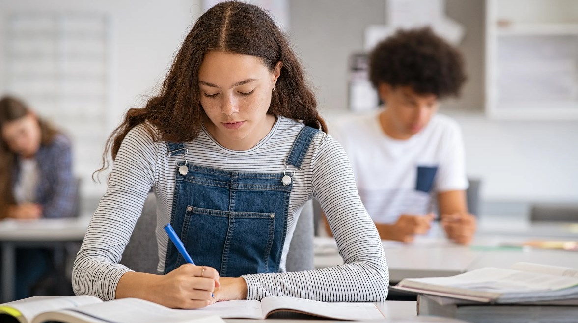 طلاب الثانوية العامة- تعبيرية طلاب الثانوية العامة- تعبيرية