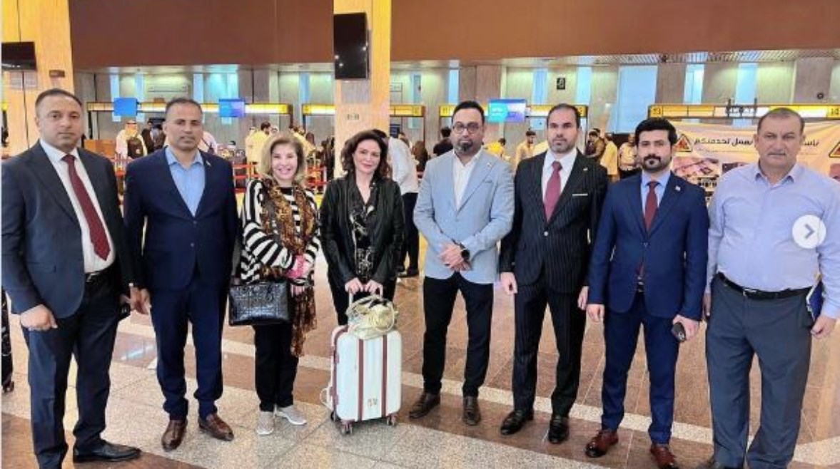 إلهام شاهين وهالة سرحان إلهام شاهين وهالة سرحان