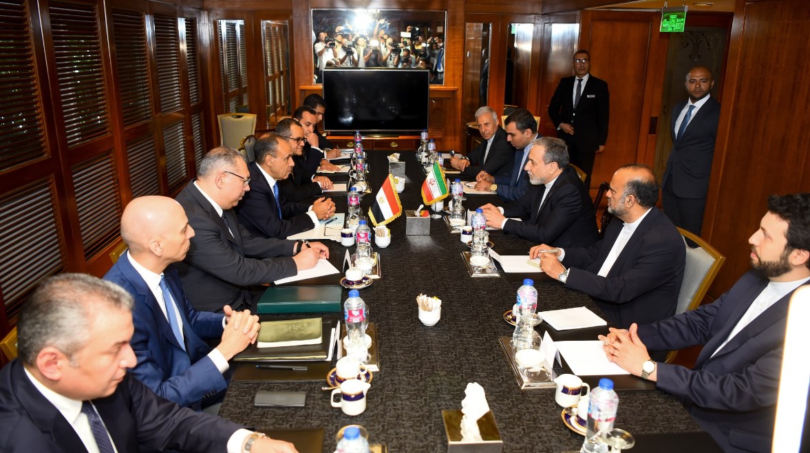 مشاورات ثنائية بين مصر وإيران في القاهرة مشاورات ثنائية بين مصر وإيران في القاهرة