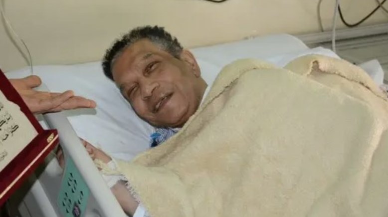 محمد شرف على فراش المرض