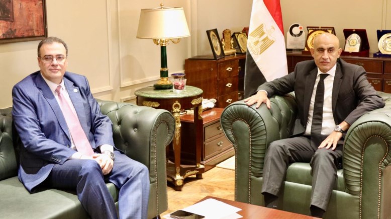 وزير التربية والتعليم مع رئيس الجهاز المركزي للتنظيم والإدارة