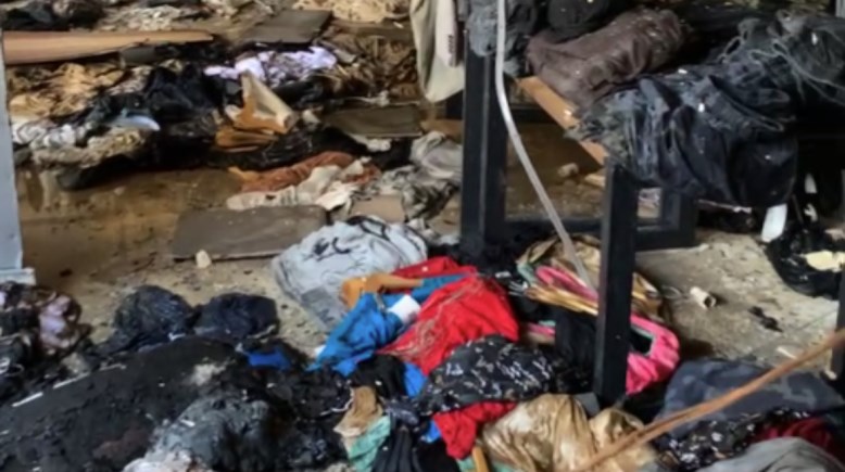 آثار الدمار بمحل فيصل بعد الحريق