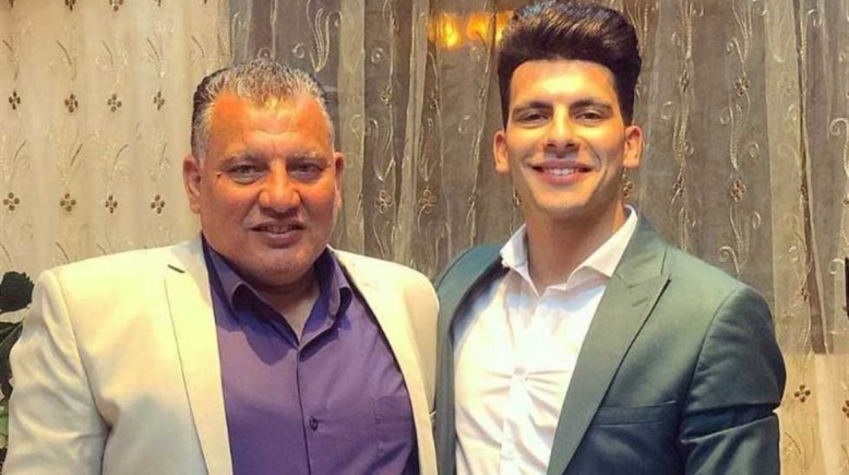 زيزو ووالده