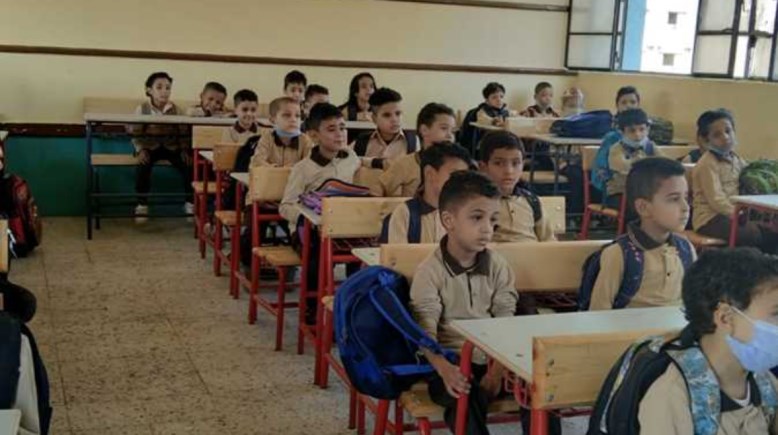 الطلاب في المدارس