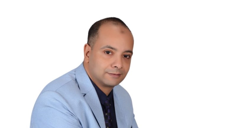 عمرو حسين 