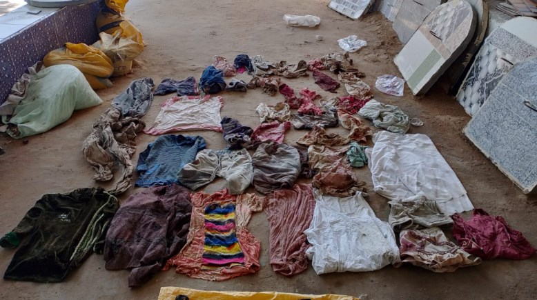 جانب من الأعمال المدفونة في مقابر المطرية بالدقهلية 