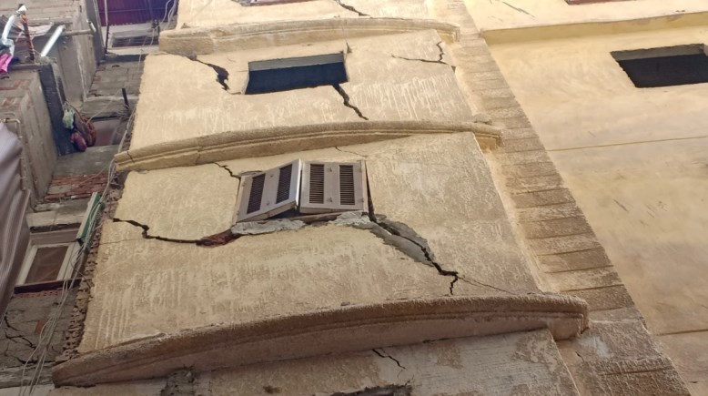 عقار آيل للسقوط _ أرشيفية 