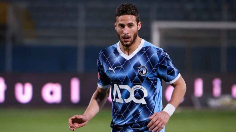 اللاعب رمضان صبحي 