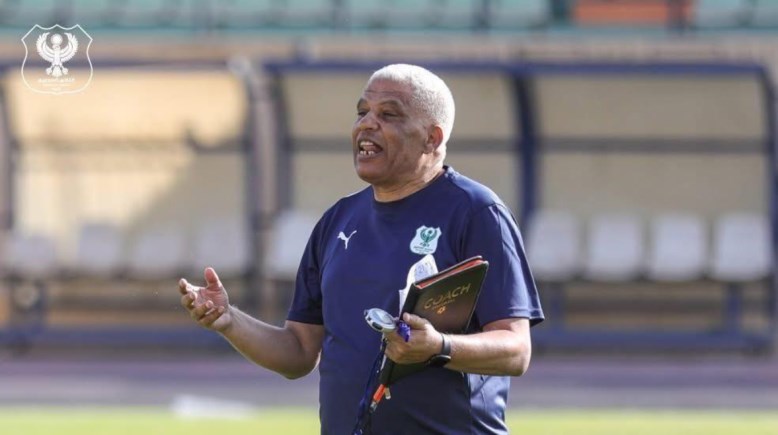 ميمي عبدالرازق 