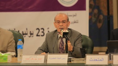  الدكتور أحمد يوسف