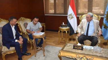 محافظ الغربية يرد الجميل لأسرة آلاء ثالث الجمهورية بالأزهر 