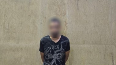 المتهم بإيذاء طفليه بسبب شاحن