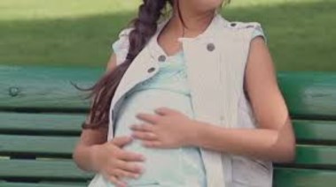 طفلة حامل _ أرشيفية