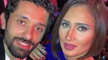 كريم محمود عبد العزيز وزوجته