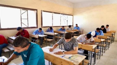 طلاب الدبلومات الفنية