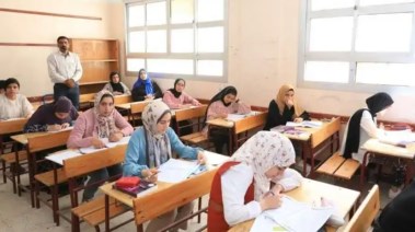 طالبات الثانوية العامة 