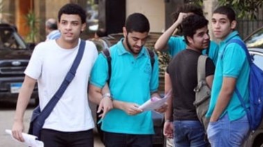 طلاب الصف الثالث الثانوي